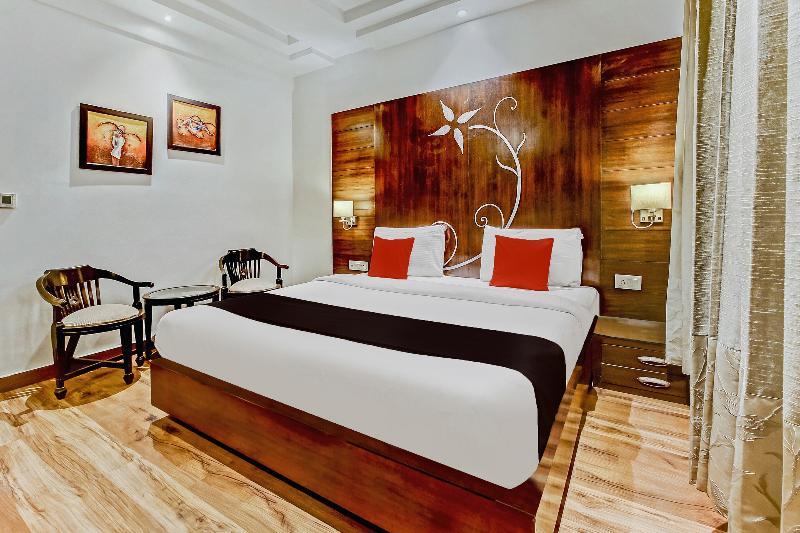 The Pearl Hotel Нью-Дели Экстерьер фото
